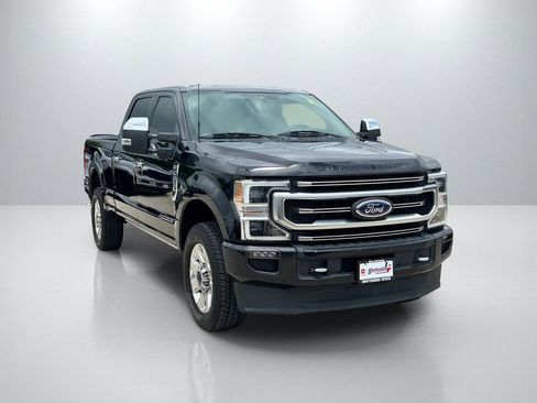 Used 2022 Ford F250 Platinum AWD/4WD image 3