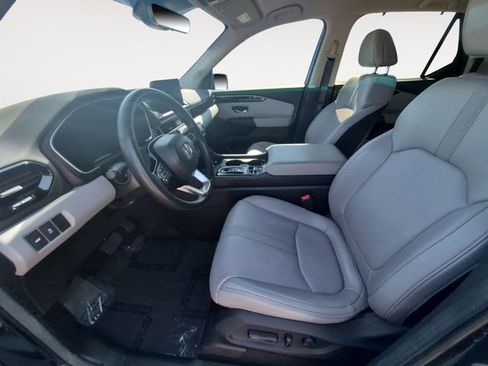 Certified 2024 Honda Pilot EX-L image 9