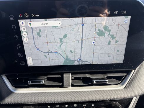 New 2026 Chevrolet Equinox LT w/ Convenience Package II image 22