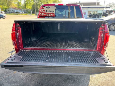 Used 2015 Ford F150 Lariat w/ Equipment Group 502A Luxury image 5