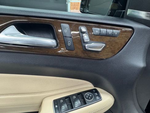 Used 2019 Mercedes-Benz GLS 450 4MATIC image 21