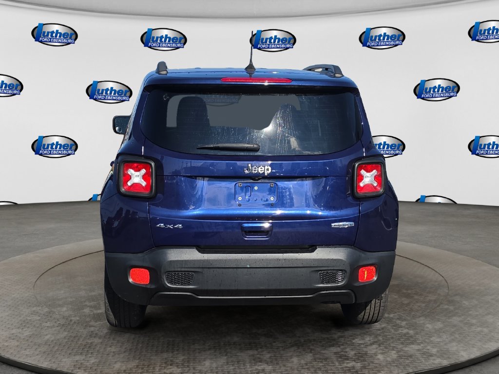 Used 2018 Jeep Renegade Latitude AWD/4WD image 4
