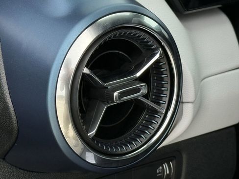 New 2026 Chevrolet Equinox EV LT image 22