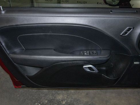 Used 2023 Dodge Challenger R/T w/ Plus Package image 9