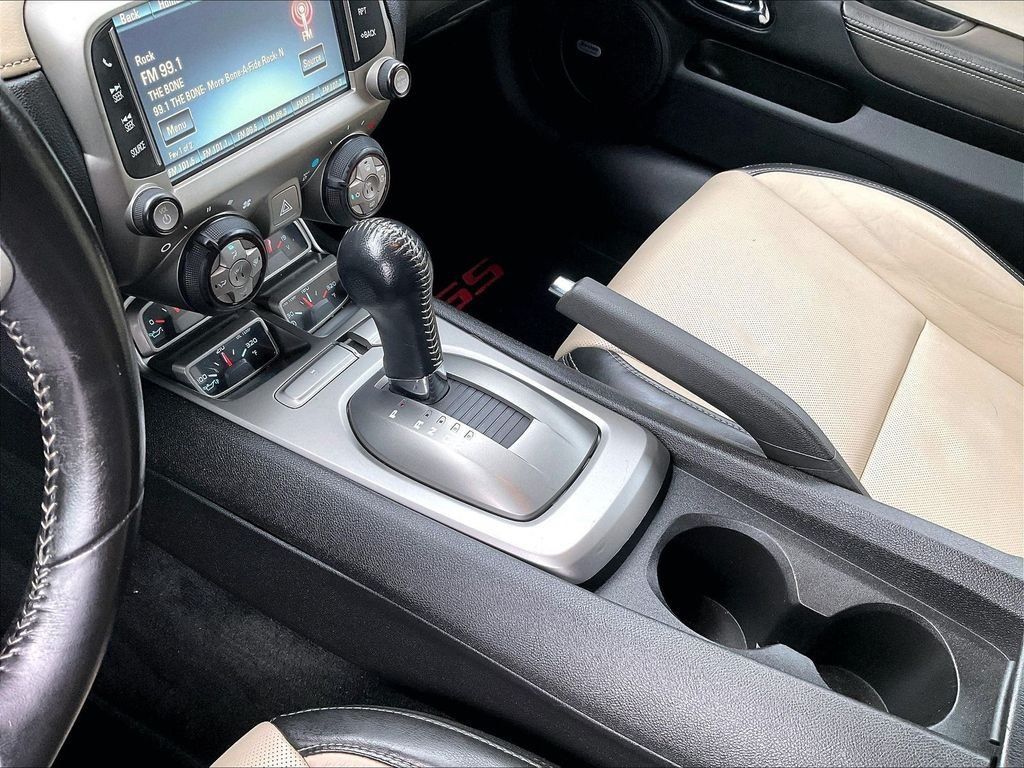 Used 2013 Chevrolet Camaro SS RWD image 20