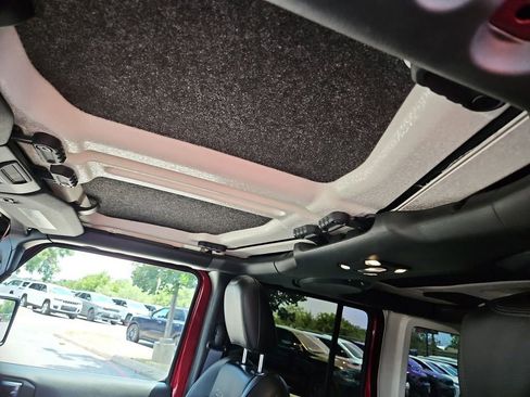 Certified 2022 Jeep Wrangler Unlimited Sahara 4xe image 15