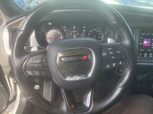 Used 2017 Dodge Charger R/T image 12