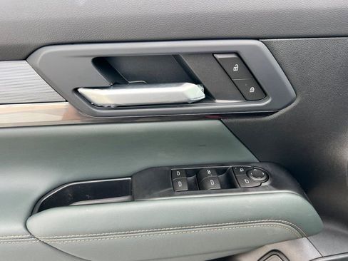 New 2026 GMC Terrain AT4 AWD/4WD image 8