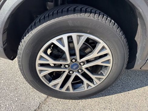 Used 2020 Ford Escape SEL AWD/4WD image 17