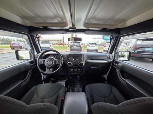 Used 2016 Jeep Wrangler Sport AWD/4WD image 11