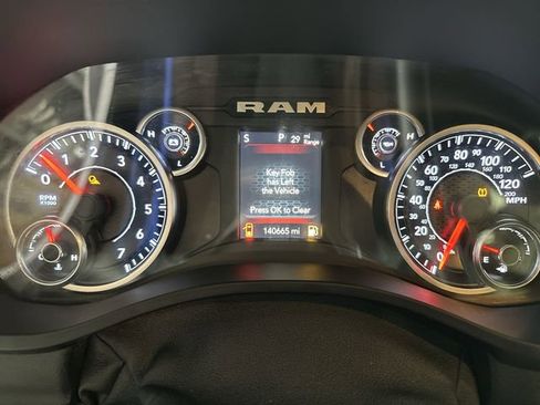 Used 2019 RAM 1500 Big Horn AWD/4WD image 12