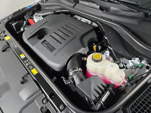 New 2026 Land Rover Range Rover Long Wheelbase SE image 20