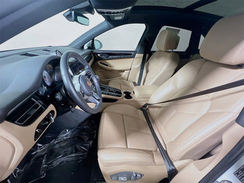 Used 2020 Porsche Macan S image 21