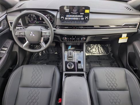 New 2025 Mitsubishi Outlander SEL Black Edition image 16