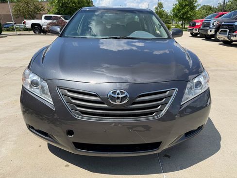 Used 2007 Toyota Camry SE FWD image 2