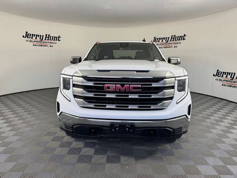 Used 2023 GMC Sierra 1500 SLE image 5