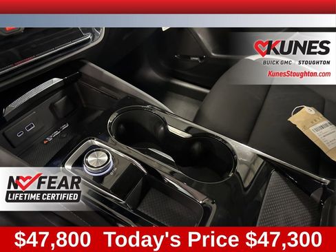 New 2026 Buick Envision Sport Touring image 32