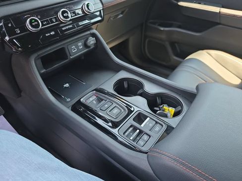 Certified 2025 Honda Pilot TrailSport image 26