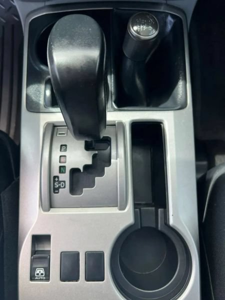 Used 2011 Toyota 4Runner SR5 w/ Convenience Pkg AWD/4WD image 26