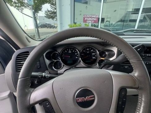 Used 2007 GMC Sierra 1500 SLE w/ SLE1 Preferred Package AWD/4WD image 3