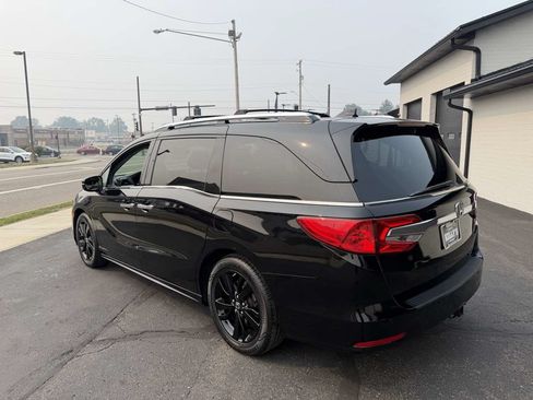 Used 2019 Honda Odyssey Elite image 3