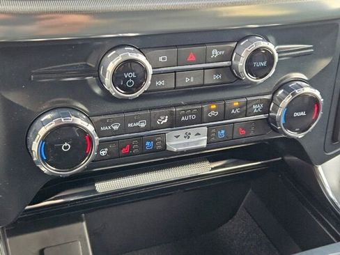 Used 2025 Ford F150 Lariat w/ Equipment Group 501A Mid image 18