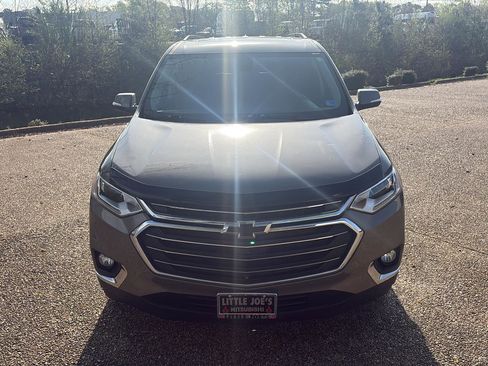 Used 2020 Chevrolet Traverse LT w/ LT Premium Package AWD/4WD image 14