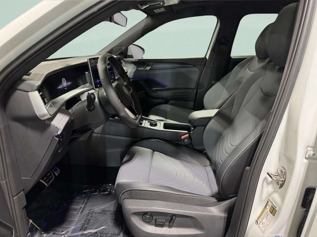 Used 2026 Volkswagen Tiguan SE R-Line AWD/4WD image 25