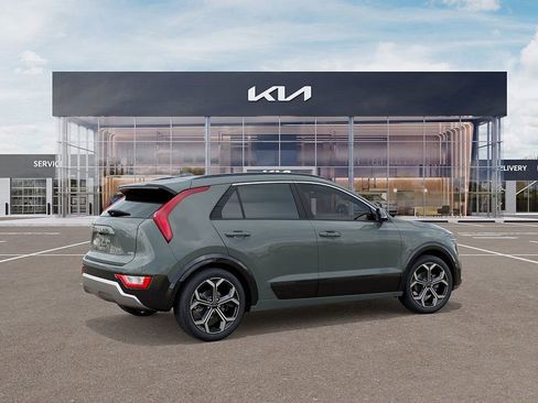 New 2025 Kia Niro EX Touring image 6