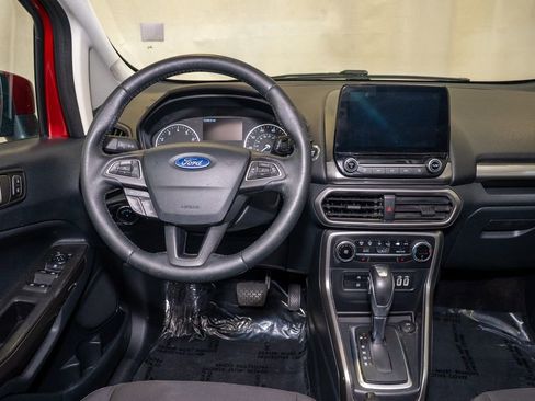 Used 2020 Ford EcoSport SE image 6