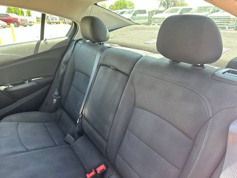 Certified 2018 Chevrolet Cruze LT w/ LT Fleet Convenience Package FWD image 21