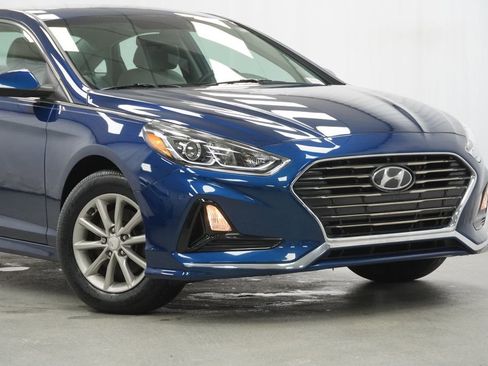 Used 2019 Hyundai Sonata SE image 3