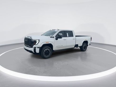 Used 2024 GMC Sierra 3500 Denali Ultimate AWD/4WD image 3