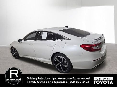 Used 2022 Honda Accord Sport image 10