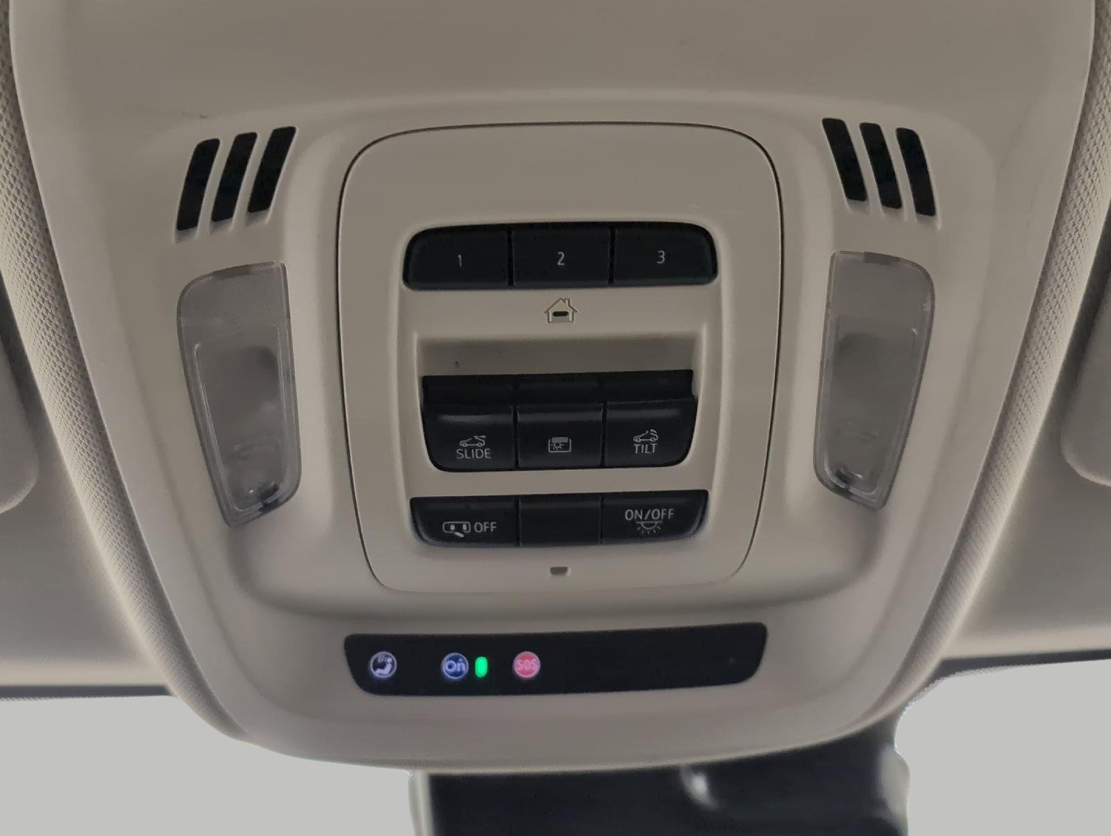 Used 2023 Buick Envision Avenir AWD/4WD image 20