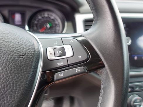 Used 2019 Volkswagen Atlas SE FWD image 14