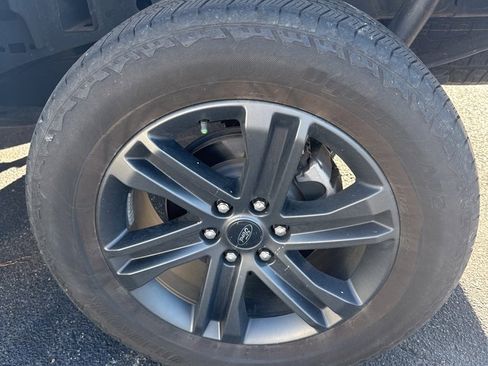 Certified 2021 Ford F150 XLT w/ Equipment Group 302A High image 5