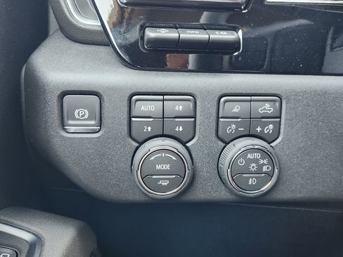 New 2026 Chevrolet Silverado 3500 High Country w/ High Country Premium Package image 23