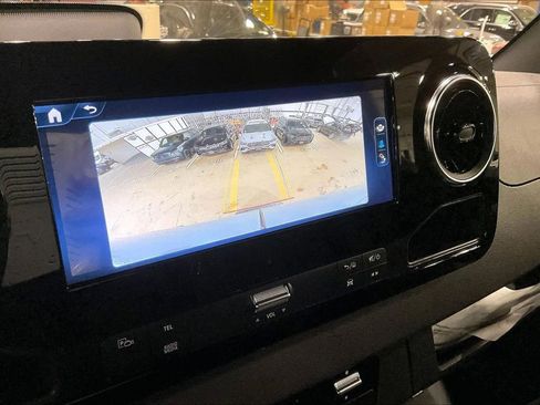 Used 2026 Mercedes-Benz Sprinter 2500 image 18