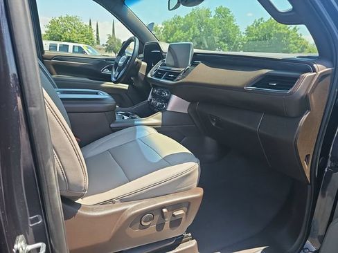 Certified 2024 GMC Yukon XL SLT AWD/4WD image 21