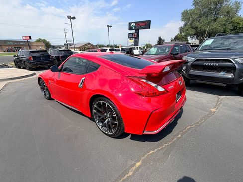 Used 2017 Nissan 370Z NISMO RWD image 5