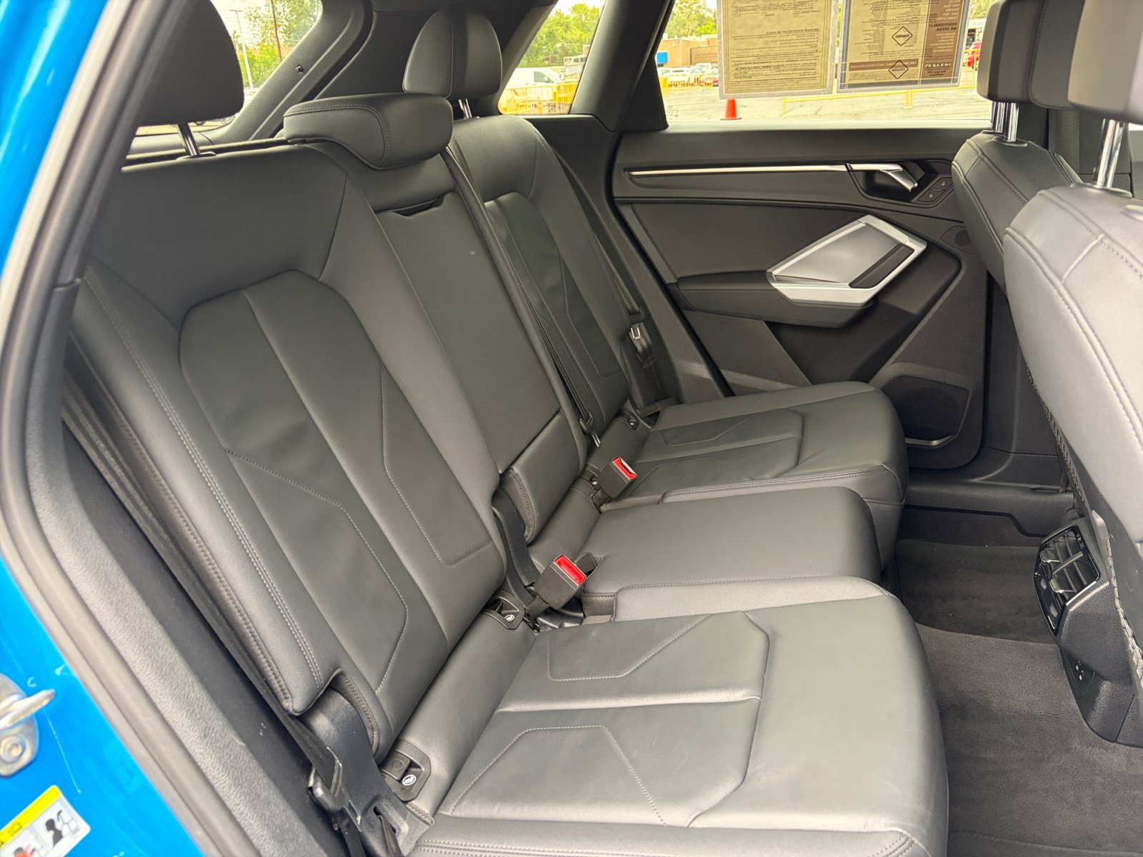 Used 2023 Audi Q3 2.0T Premium AWD/4WD image 18