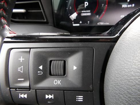 Certified 2025 Nissan Kicks SR image 33