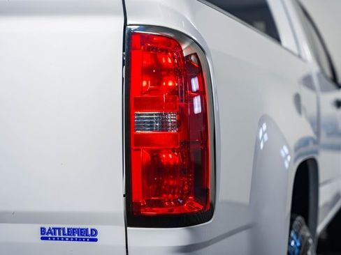 Used 2018 Chevrolet Colorado W/T image 6