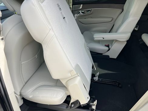 New 2026 Volvo XC90 T8 Ultra w/ Lounge Package AWD/4WD image 33