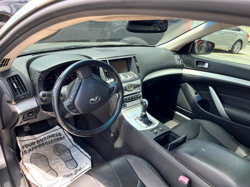 Used 2009 INFINITI G37 Journey image 11