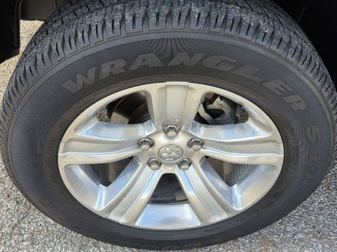 Used 2019 RAM 1500 Tradesman w/ Chrome Plus Package AWD/4WD image 43