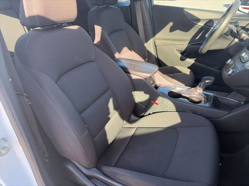 Used 2024 Chevrolet Malibu LT FWD image 9