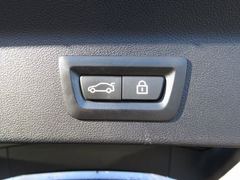 Used 2021 BMW X3 M40i w/ Premium Package image 18