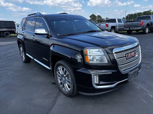 Used 2017 GMC Terrain Denali FWD image 4
